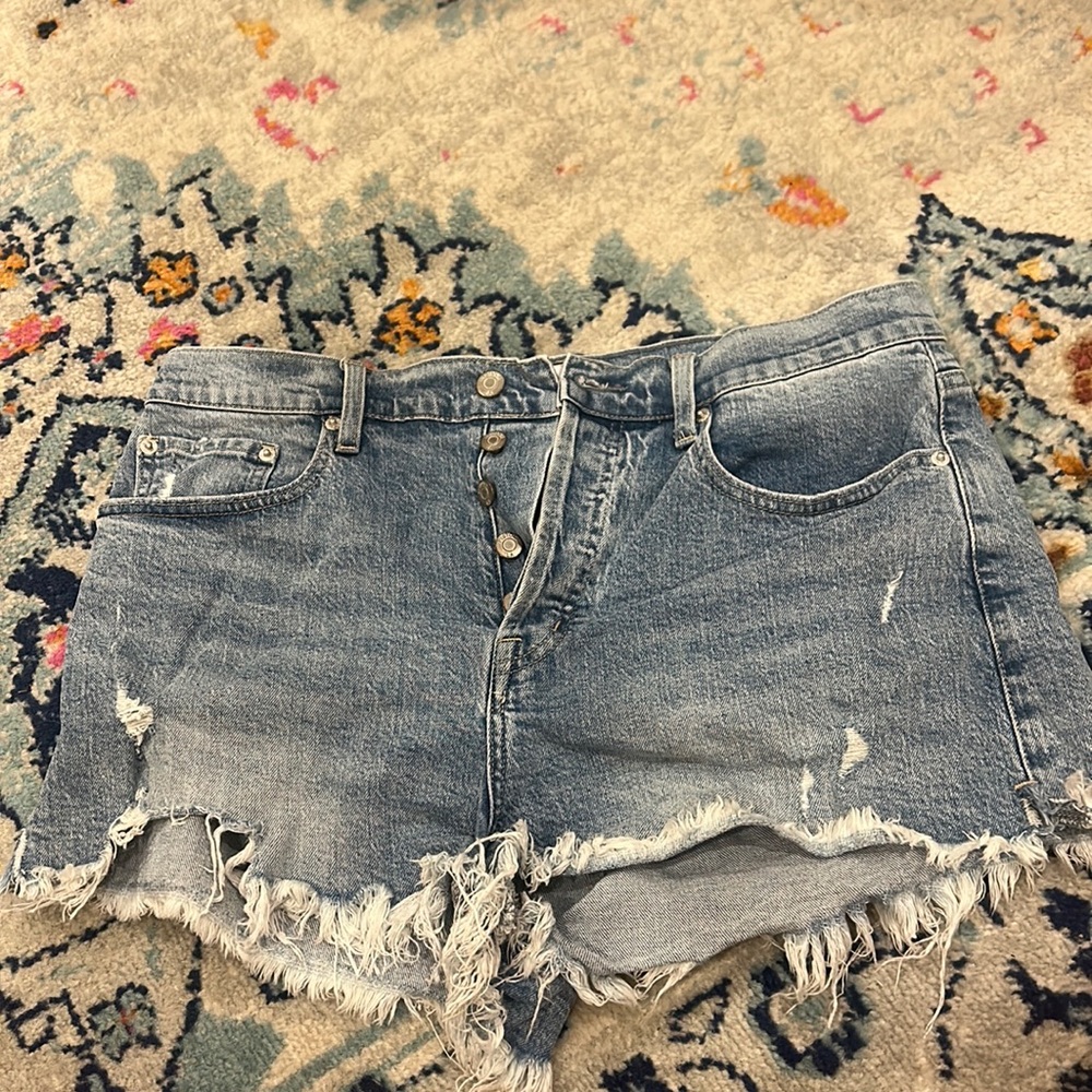 Pistols light denim jean shorts size 30